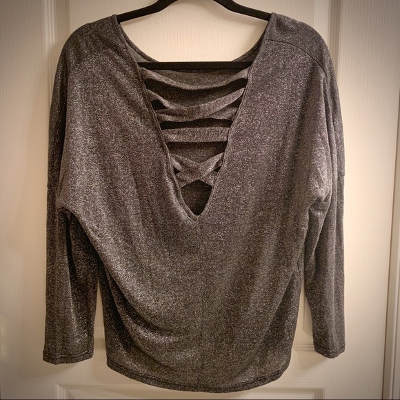 2 Hearts Cross Back Gray Silver Blouse Bat Wing - Picture 12 of 13